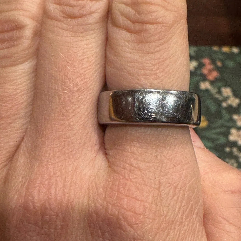 Oura Silver Wearable Ring